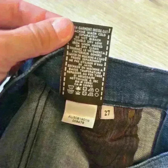 7 FOR ALL MANKIND High-Rise Stretch Denim Bike Shorts Size 27 - Picture 3 of 4